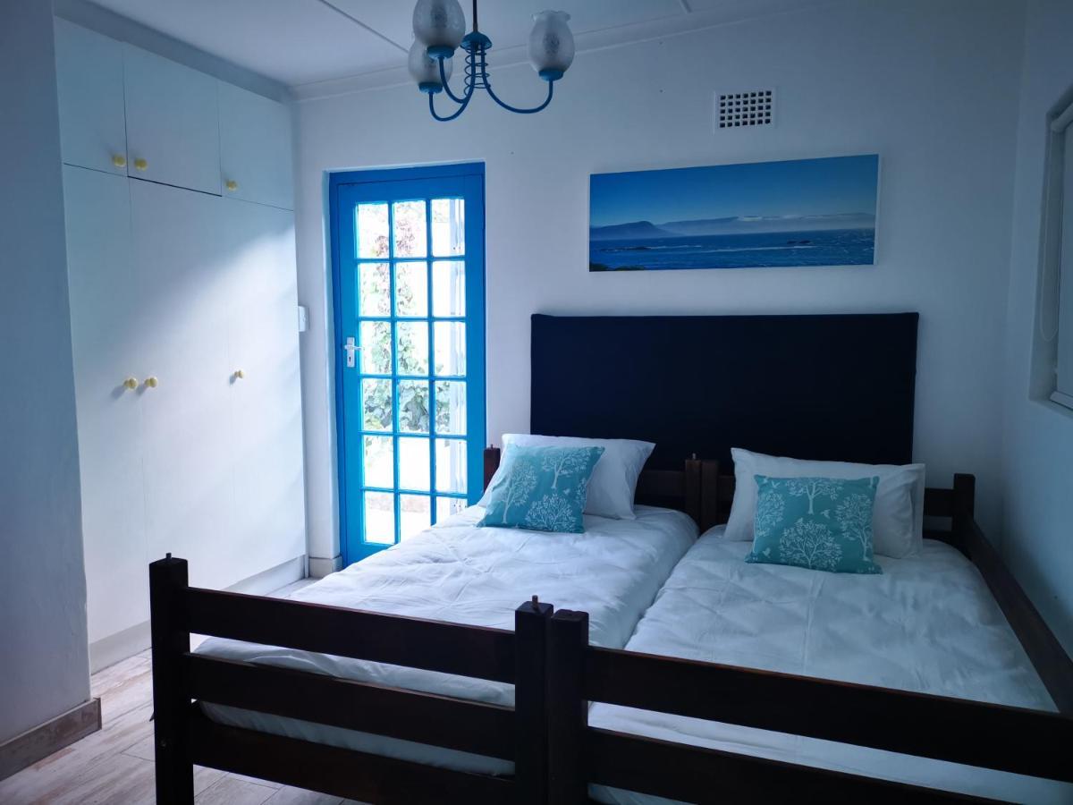 Rachawadee Accomodation​ & Health Spa Simon's Town Exterior photo