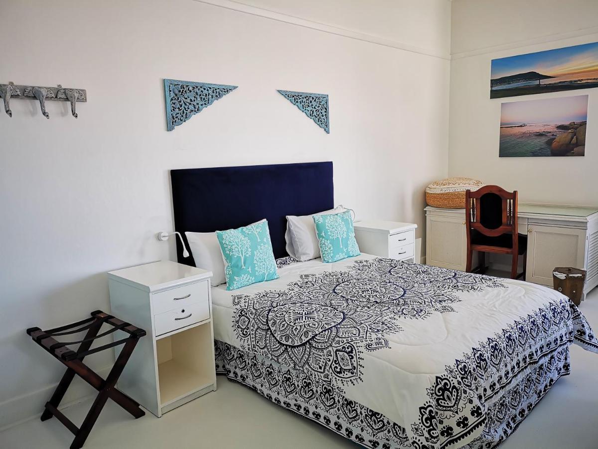Rachawadee Accomodation​ & Health Spa Simon's Town Exterior photo
