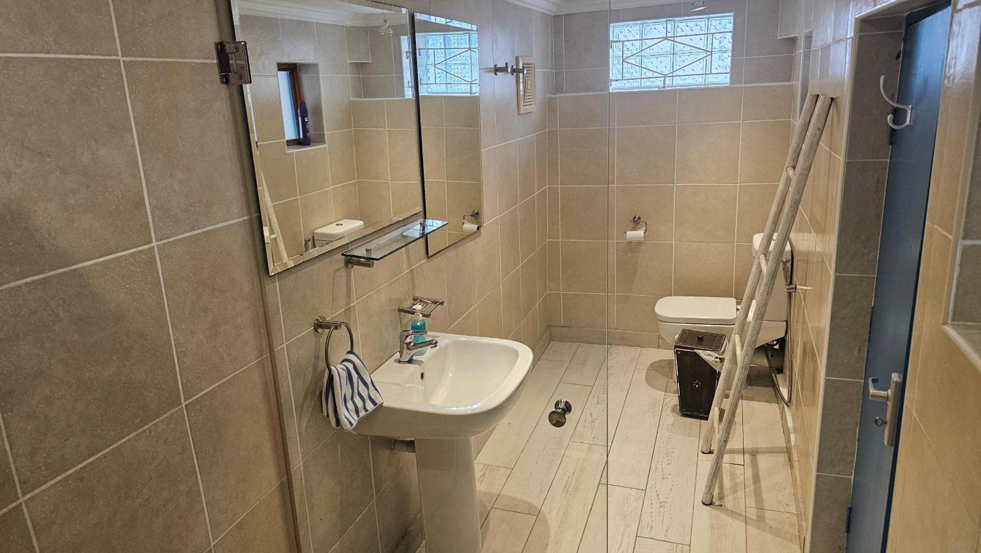 Rachawadee Accomodation​ & Health Spa Simon's Town Exterior photo